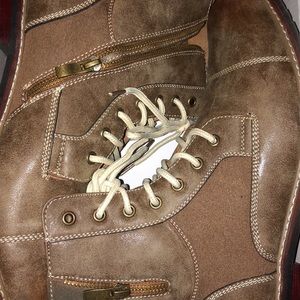 Ferro Aldo Men’s Brown lace up boots